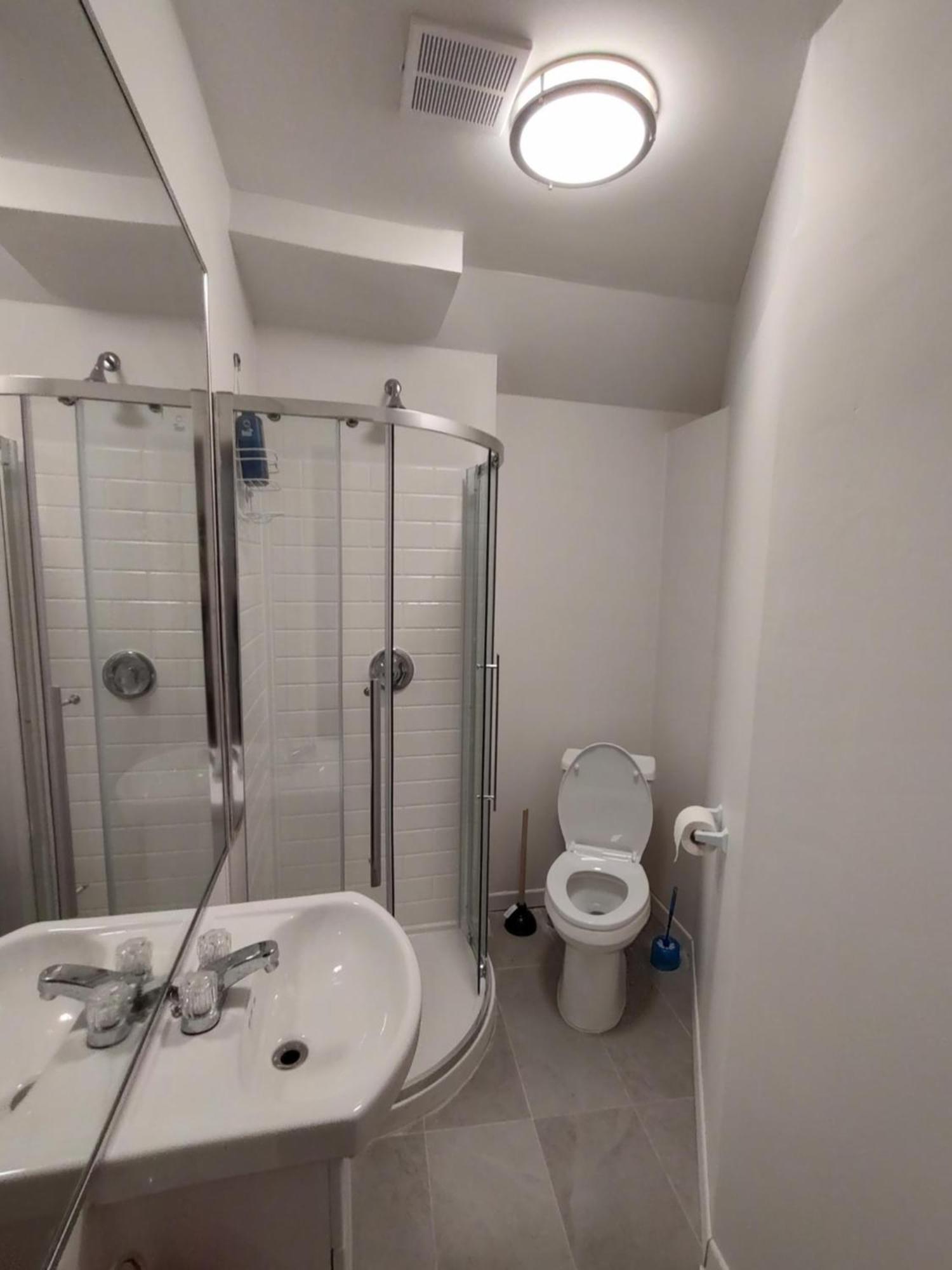 Welcome To Airbnb Saint-Jean-sur-Richelieu Dış mekan fotoğraf