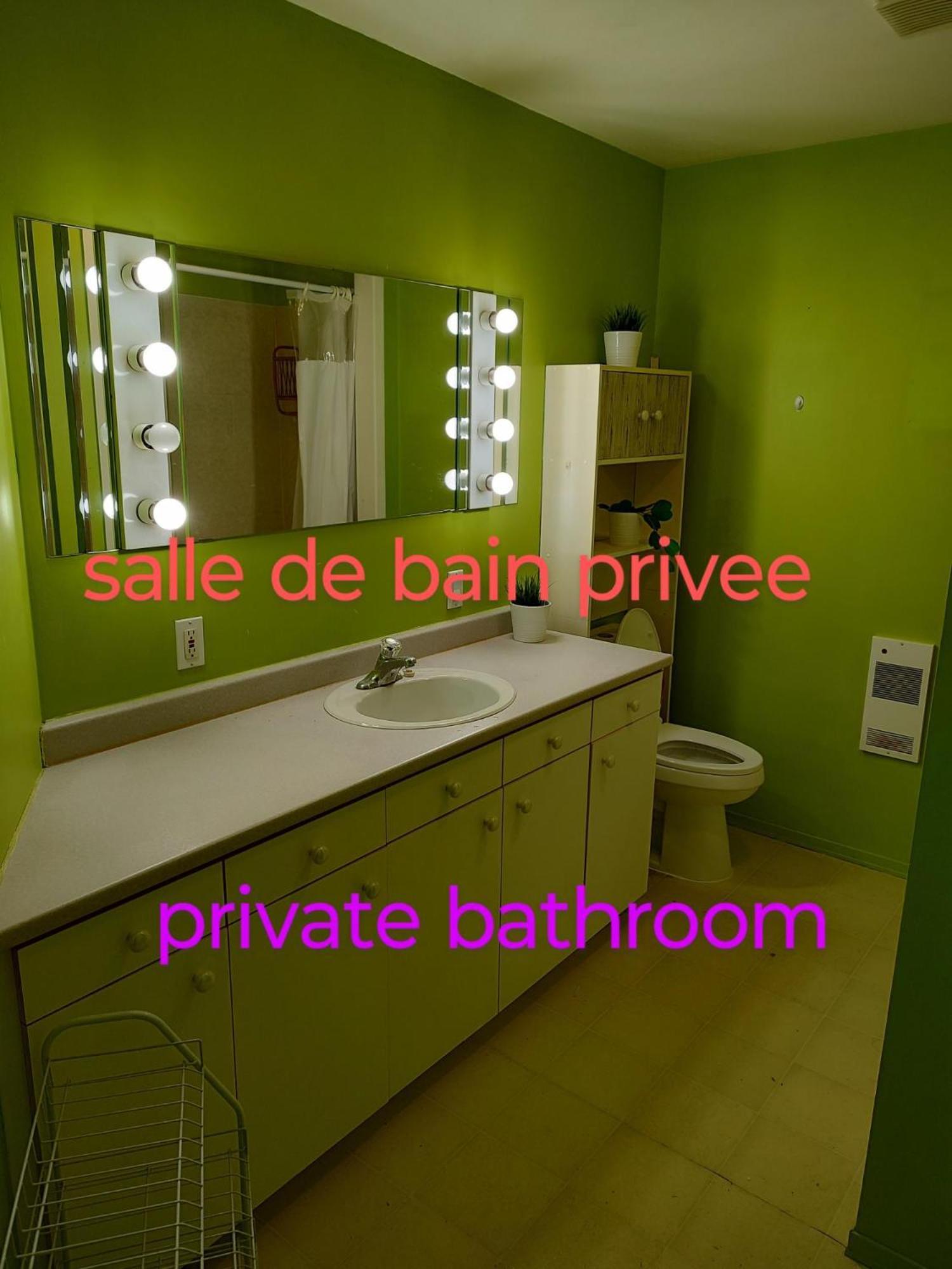 Welcome To Airbnb Saint-Jean-sur-Richelieu Oda fotoğraf