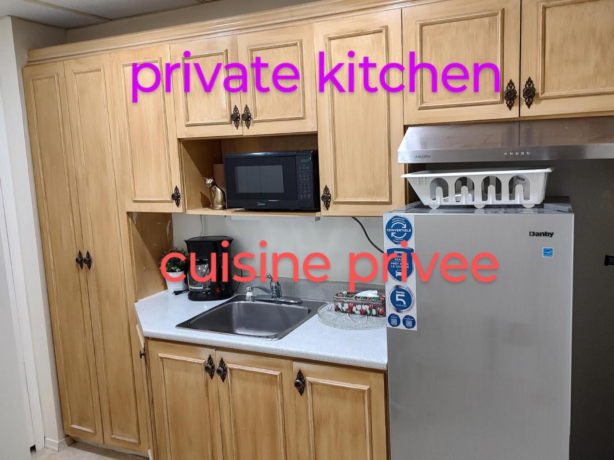 Welcome To Airbnb Saint-Jean-sur-Richelieu Oda fotoğraf