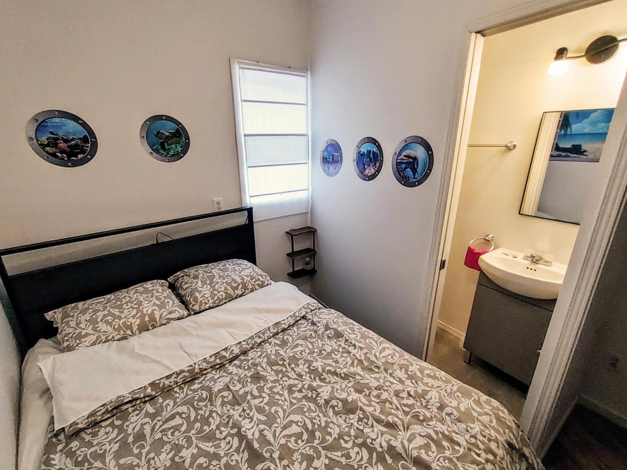 Welcome To Airbnb Saint-Jean-sur-Richelieu Oda fotoğraf